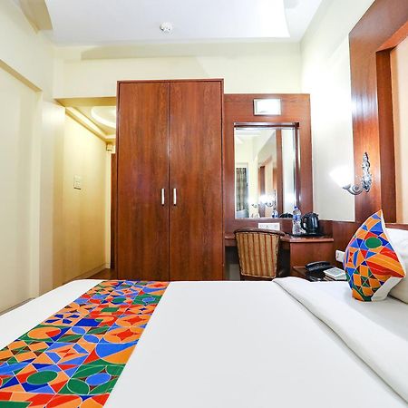 Fabhotel Shubhangan - Nr Bandra Bombay Exterior foto
